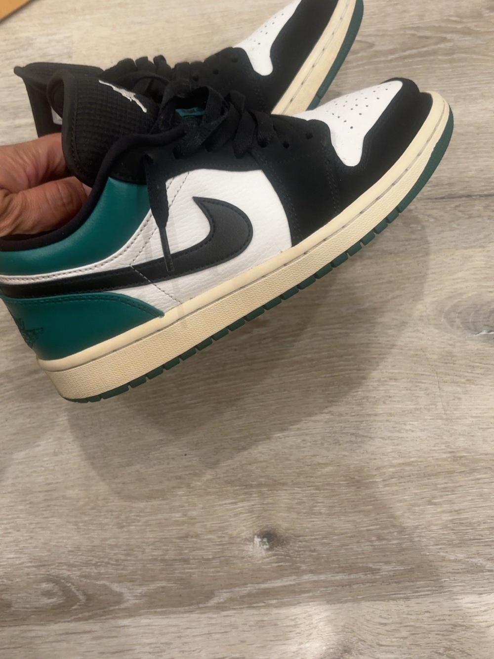 Nike Air Jordan 1 Low Mystic Green Black White Mens 7.5 sneakers